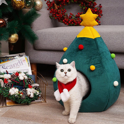 Cozy Christmas Tree Cat Bed | Festive Felt Cat Nest - Strenzia.com